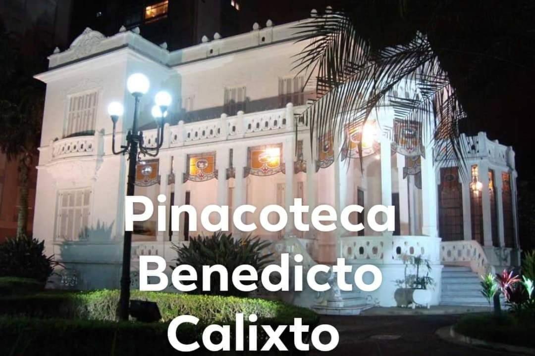 Apartamento Gonzaga 1 Quadra Praia c/ Manobrista